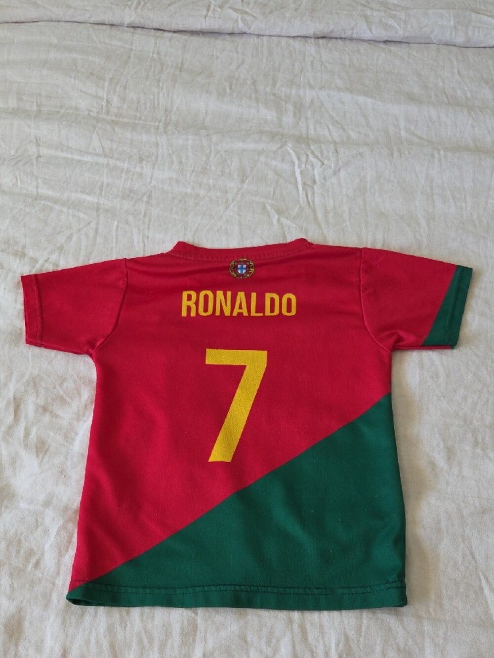 Portugal Red & Green Kids Soccer Jersey with Number 7 - Picture 2 of 5